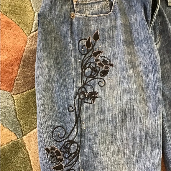 WHBM Jeans - Picture 7 of 9